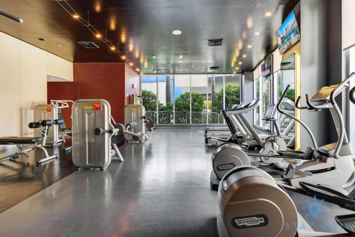 Balcony - Pool - Near Beach - Gym Hallandale Beach Exterior photo